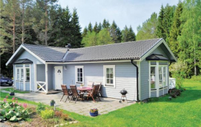  Holiday home Åsundatorp Vålberg  Волберг